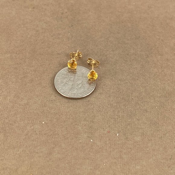 Vintage 14K Gold 4MM Yellow Topaz Studs November Birth Stone Earrings - Picture 4 of 4